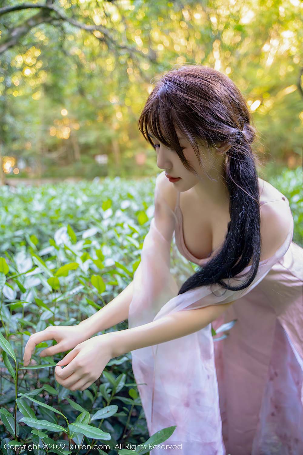 [Xiuren秀人网] NO.5690 婠婠么预览图 2
