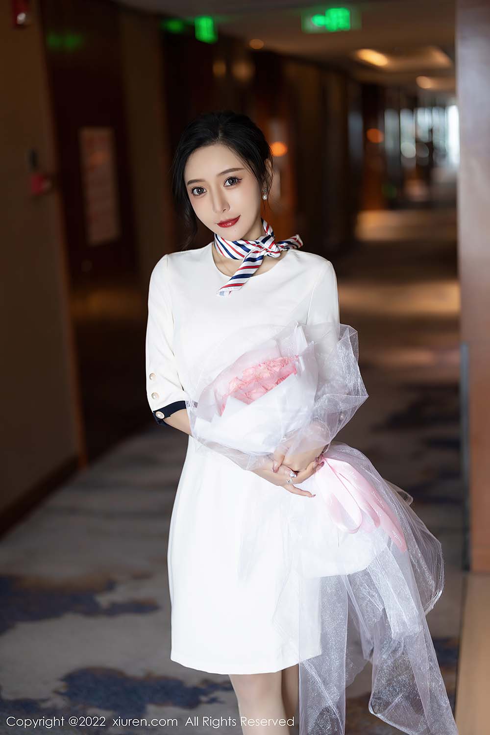 [Xiuren秀人网] NO.4963 王馨瑶yanni