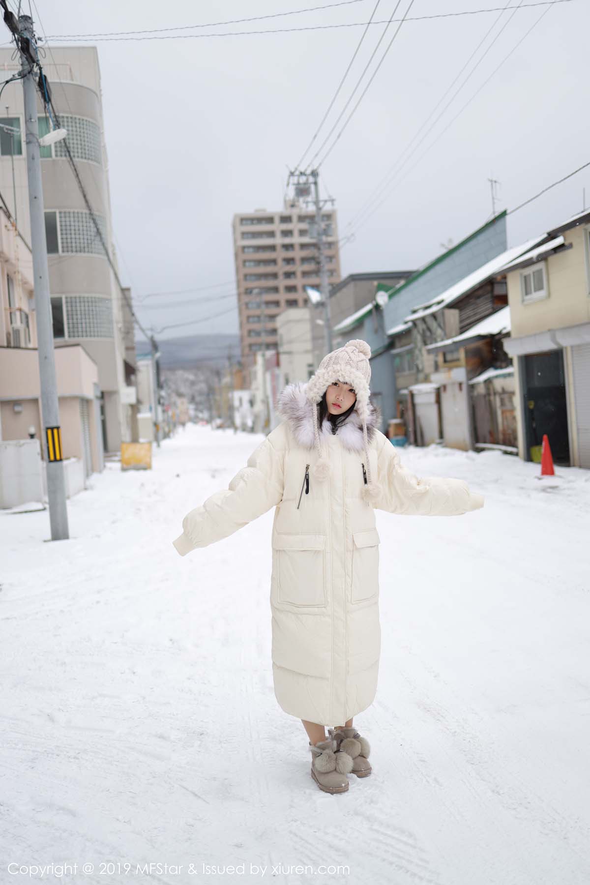 [MFStar模范学院]MF20191230VOL0246 VOL.246 室外冰天雪地街头上 徐微微mia
