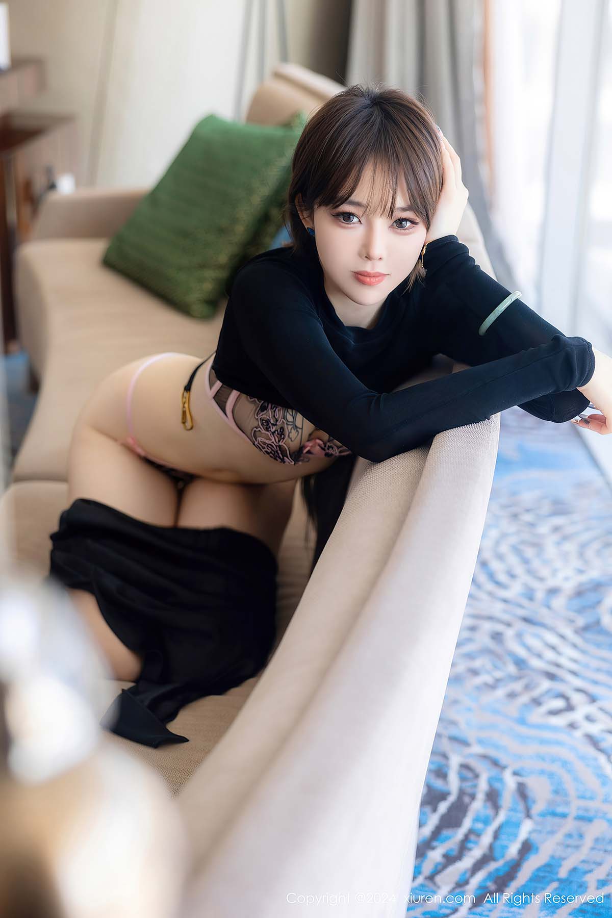 [Xiuren秀人网] NO.8661 奶瓶.预览图 2