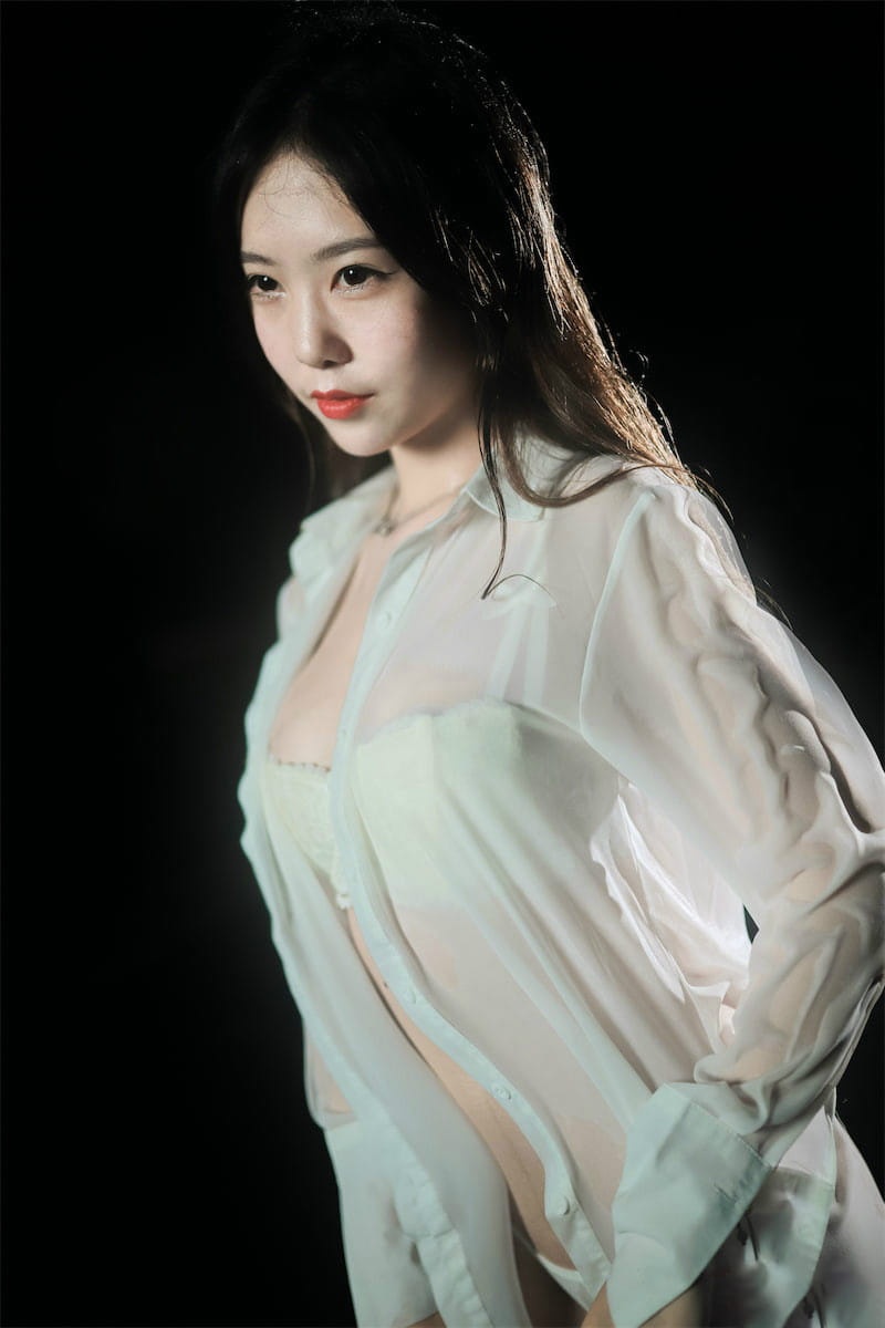 微博COSER抖娘-利世全套随包视频