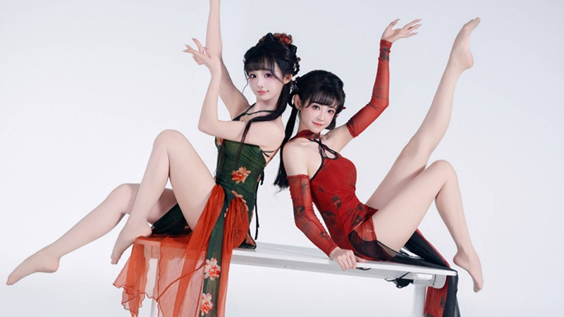 B站UP主#紫颜-小仙紫#晓丹小仙女儿 双倍旗袍舞蹈4K版预览图 2