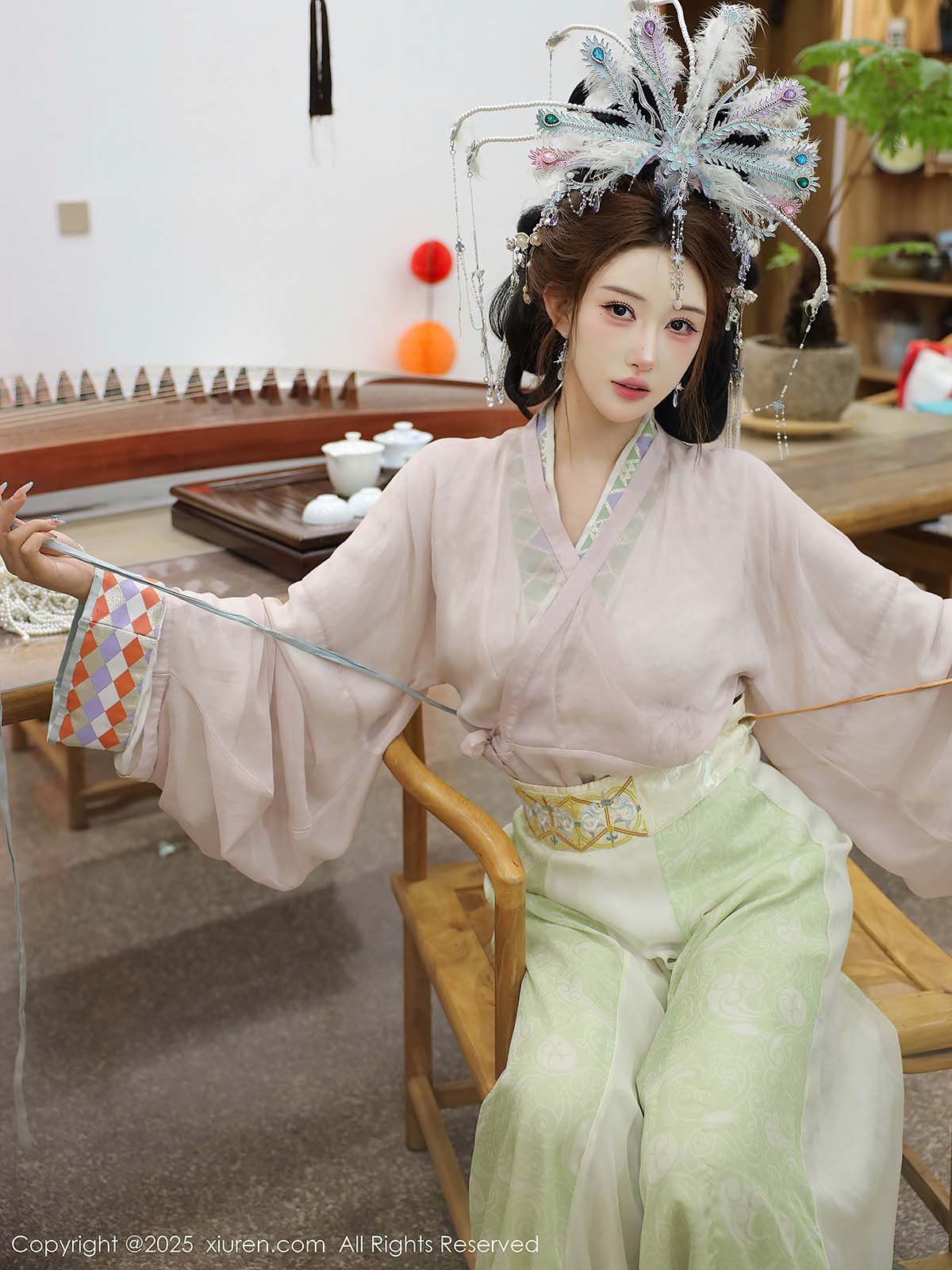 [Xiuren秀人网] NO.10736 梨霜儿预览图 2