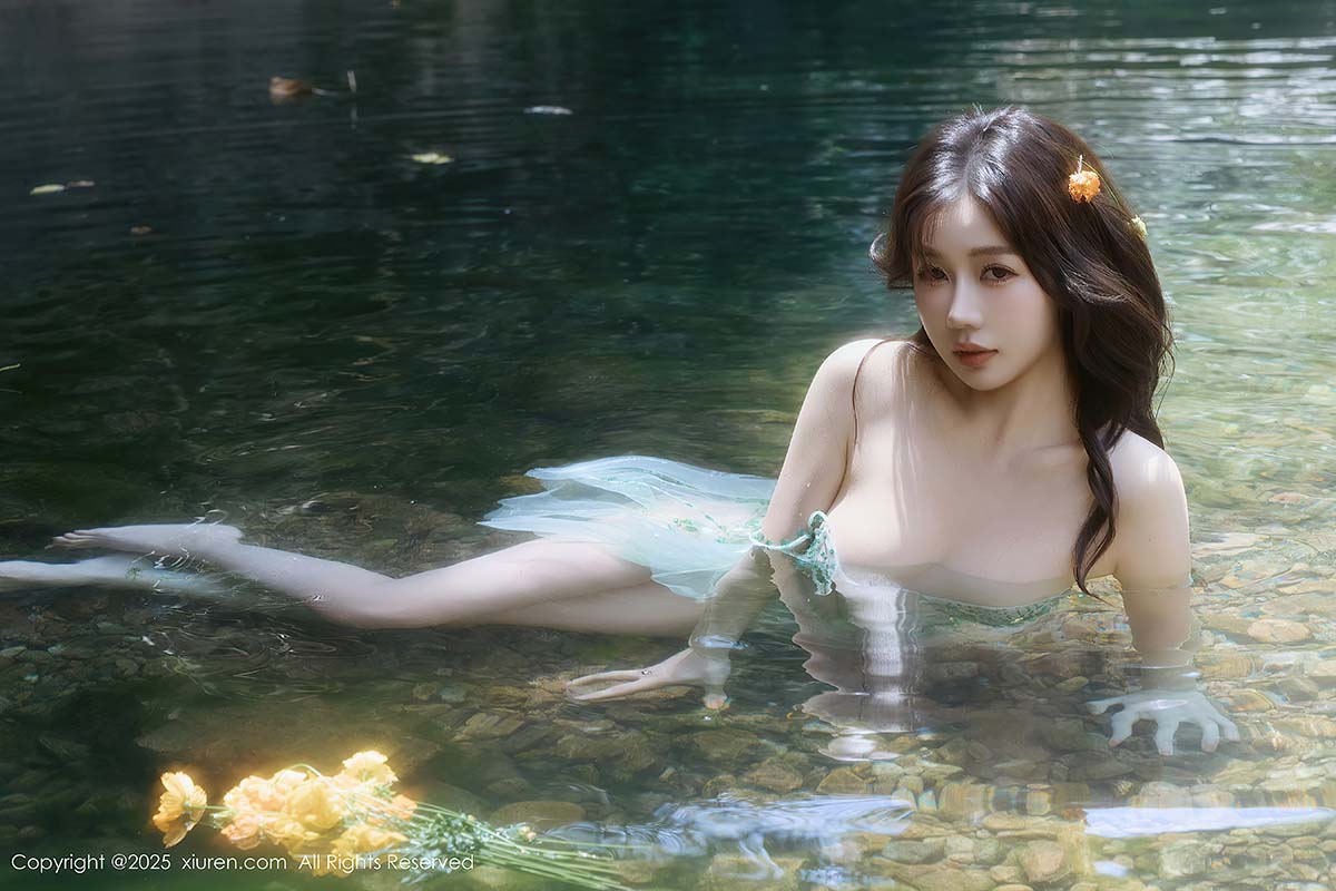 [Xiuren秀人网] NO.10756 尹甜甜sunny预览图 2