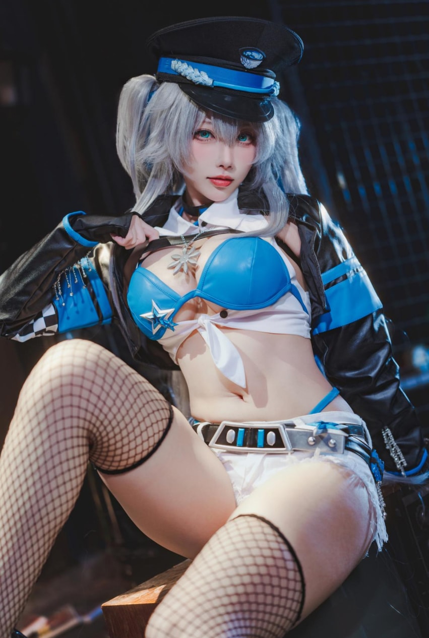 宫本桜 – NO.26 交错战线 刃齿女警