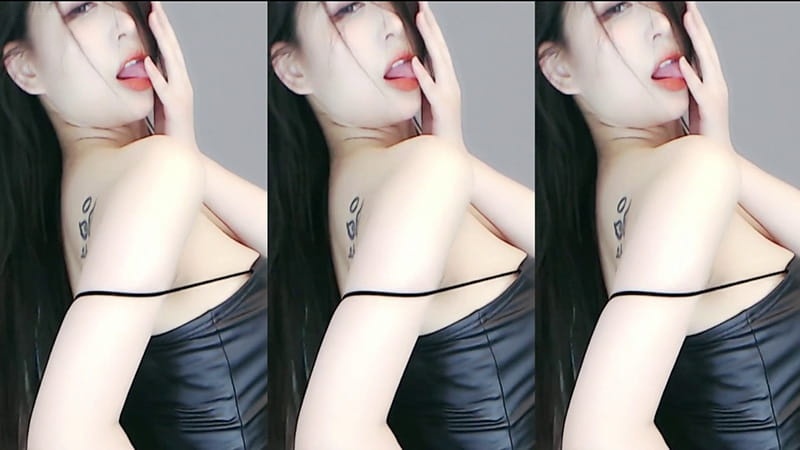 虎牙直播苏樱性感抖臀抖胸热舞合集一预览图 2 虎牙直播苏樱性感抖臀抖胸热舞合集一预览图 2