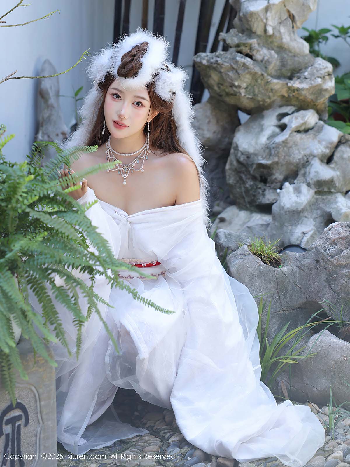 [Xiuren秀人网] NO.10843 金允希Yuki预览图 2