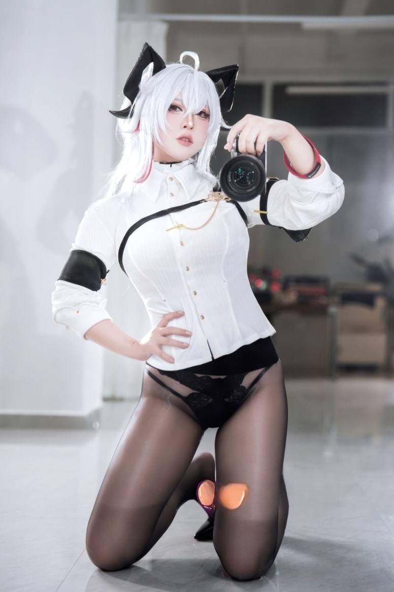 半半子 NO.104 鸣潮 赞妮