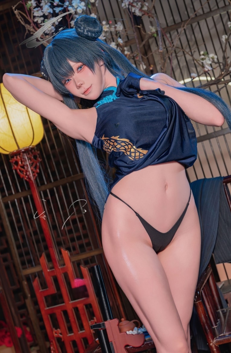 咬一口兔娘 NO.261 2026年4月作品『碧蓝档案龙华妃咲』