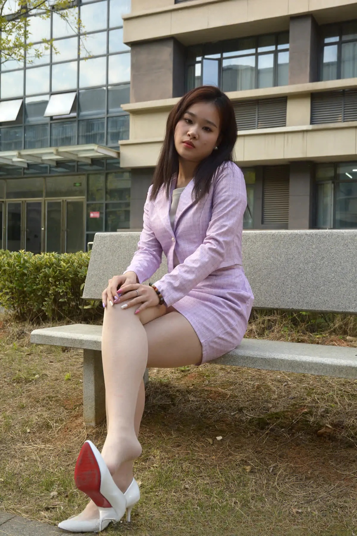 爱月下 – 美足美图视频9期