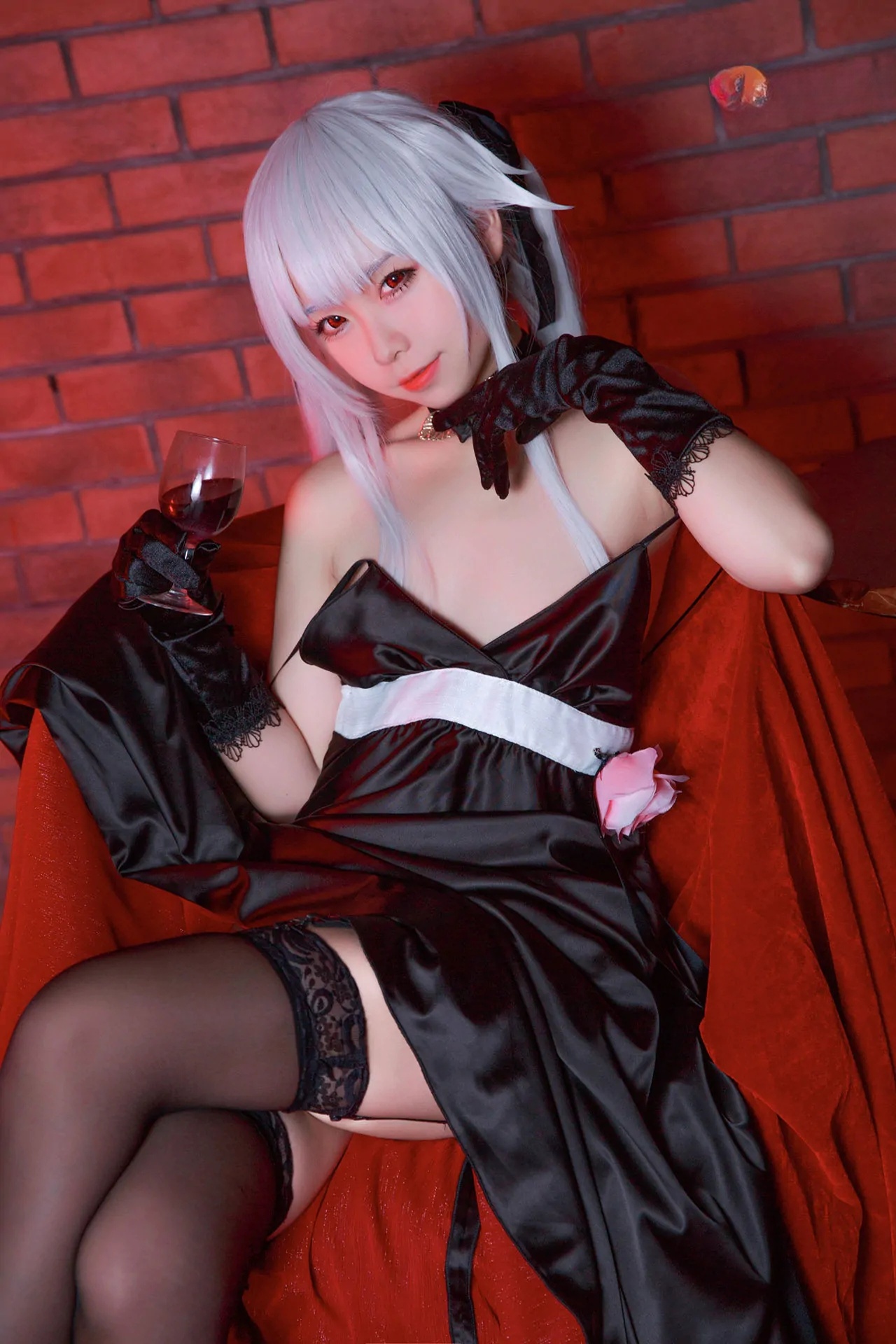 G44不会受伤COSPLAY写真作品合集&随包视频预览图 1 G44不会受伤COSPLAY写真作品合集&随包视频预览图 1