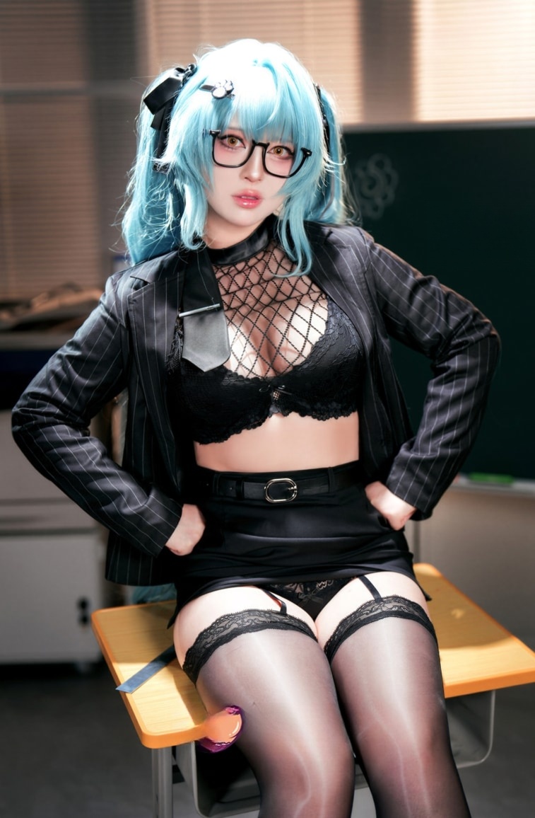 半半子 NO.117 Nikke胜利女神 普丽瓦蒂